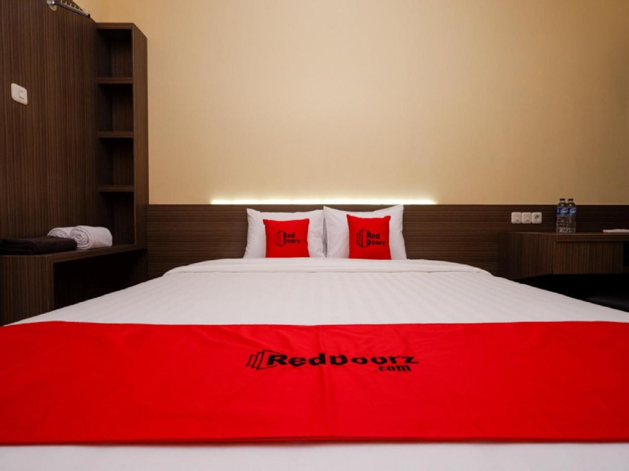 Reddoorz Near Paragon Mall 3* Semarang